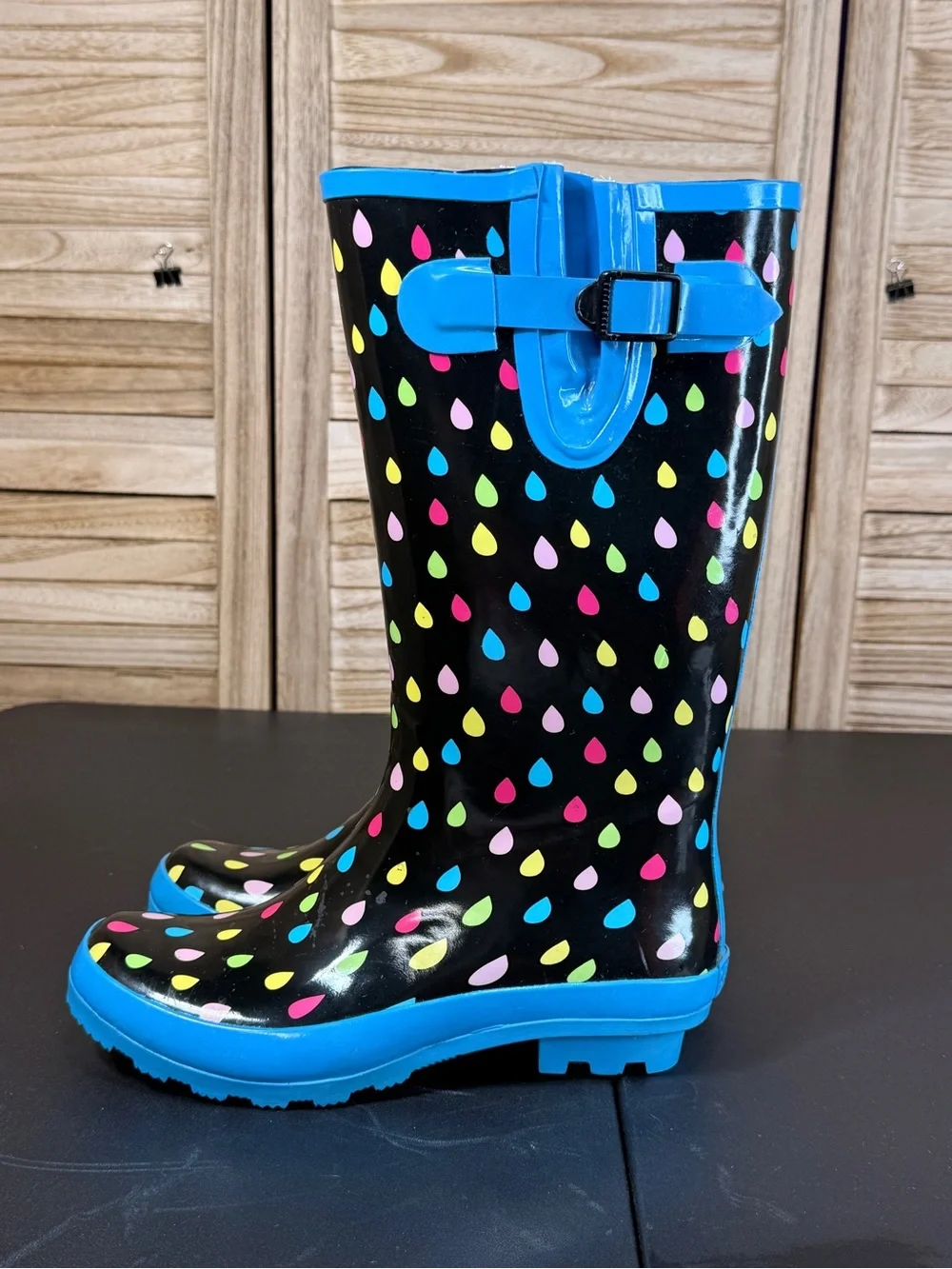 Serra Womens Black Rain Boots with Colorful Raindrop Print - Blue Trim SIze 9